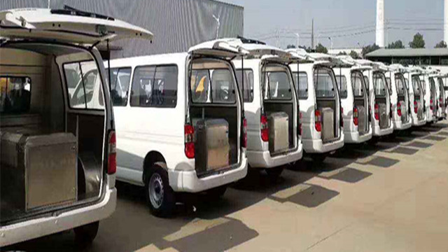 运尸车
